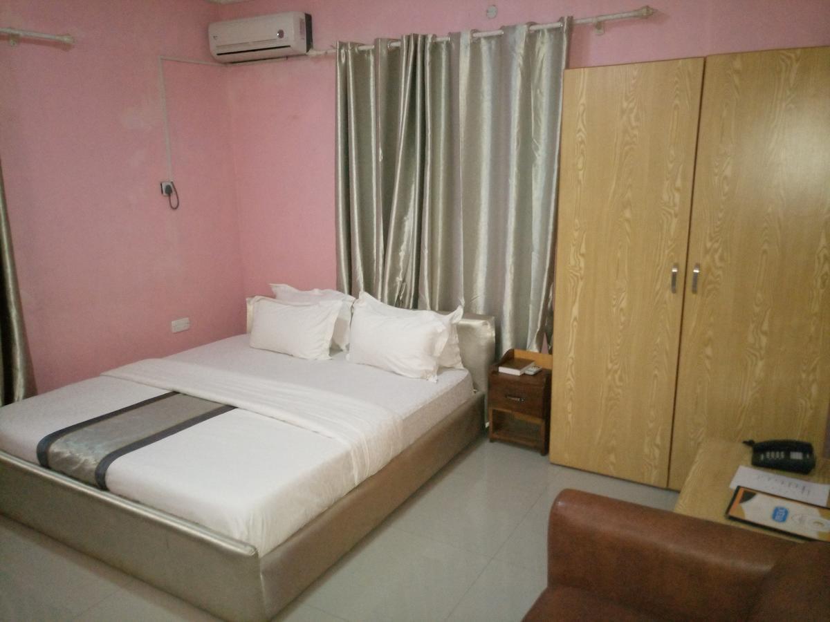 Glorious Hotel & Suites Ikotun Dış mekan fotoğraf