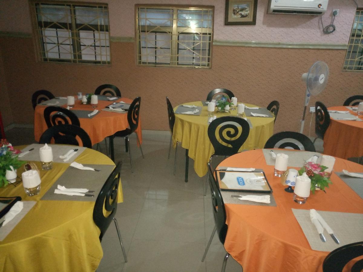Glorious Hotel & Suites Ikotun Dış mekan fotoğraf